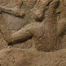 Culte le combat de Gilgamesh et Enkidu contre le Taureau céleste (début IIe millénaire av. J.-C., Relief sur terre, Berlin)